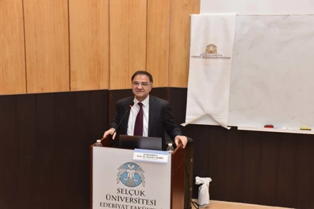 Selçuk Üniversitesi’nde Ortak Türk Alfabesi Konferansı Gerçekleştirildi